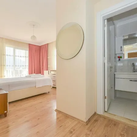 Villa Karbeyaz - 5 Bedroom Luxury In Hisaronu Ölüdeniz