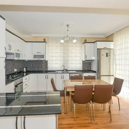 Karbeyaz - 5 Bedroom Luxury In Hisaronu Олудениз
