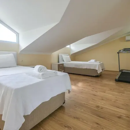 Karbeyaz - 5 Bedroom Luxury In Hisaronu Villa
