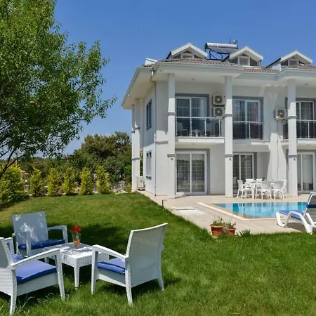 Villa Karbeyaz - 5 Bedroom Luxury In Hisaronu Ölüdeniz
