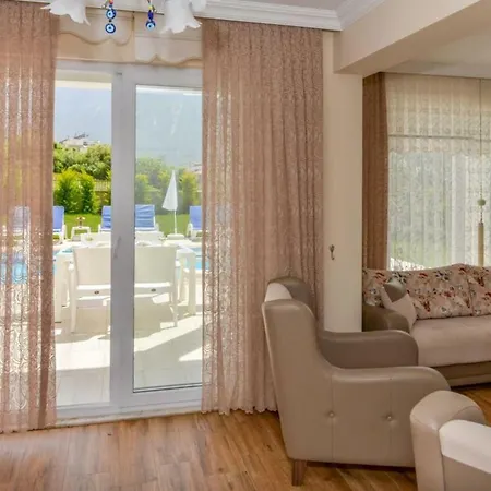 Villa Karbeyaz - 5 Bedroom Luxury In Hisaronu *